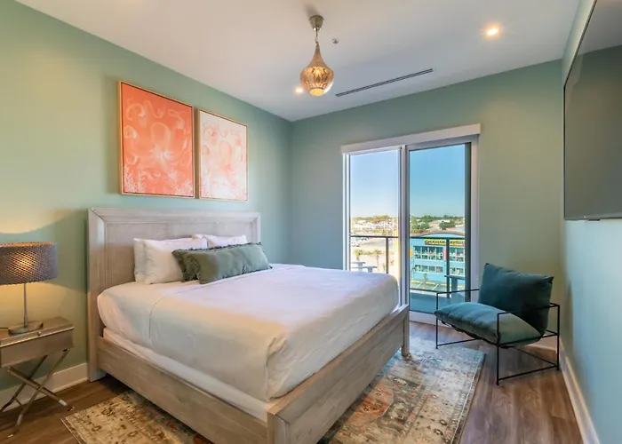 Spacious, 5 Bedroom On The With Rooftop Pool Next To The Hangout! * Gulf Shores