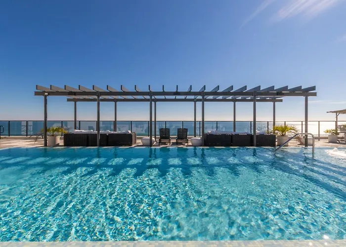 Spacious, 5 Bedroom On The With Rooftop Pool Next To The Hangout! Holiday home Gulf Shores