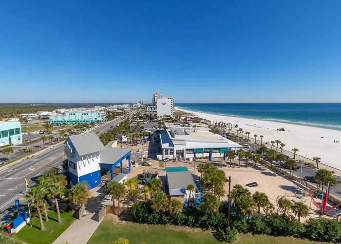 Spacious, 5 Bedroom On The With Rooftop Pool Next To The Hangout! *